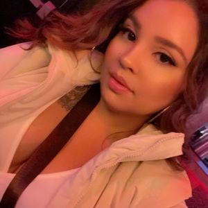 Meet your Posher, Yolanda!